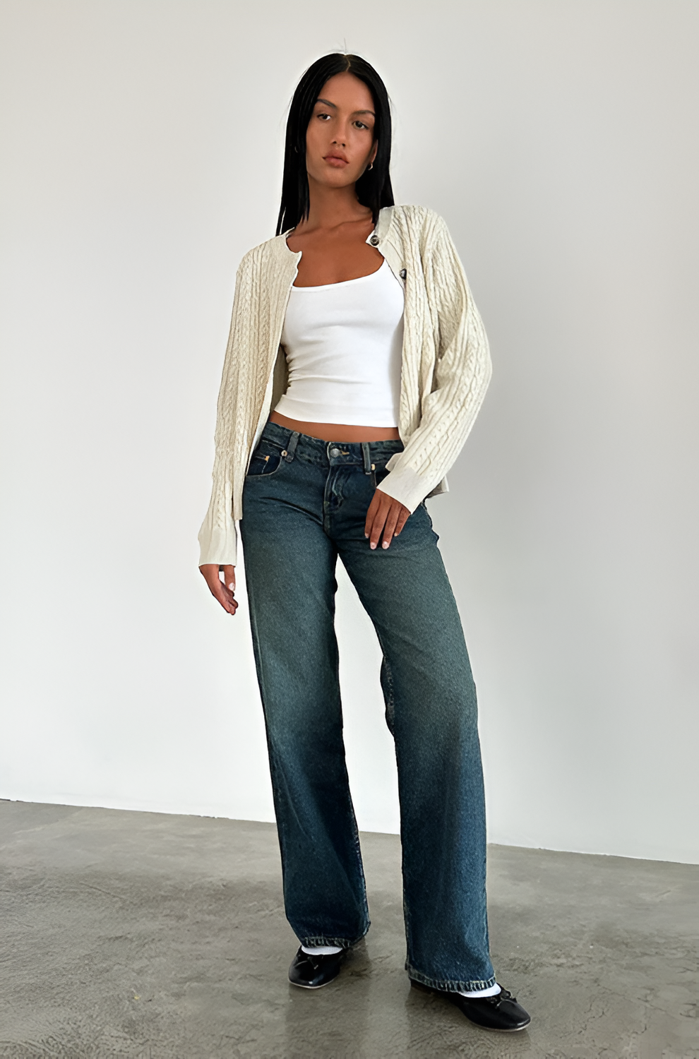 SARA™  LOW-RISE JEANS